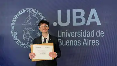 La UBA distinguió al gualeyo Esteban Almeida por su desempeño académico
