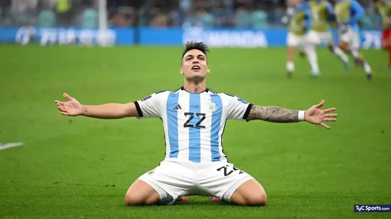 Lautaro Martínez podrá saludar a los vecinos desde un balcón ubicado en el teatro municipal de Bahia Blanca