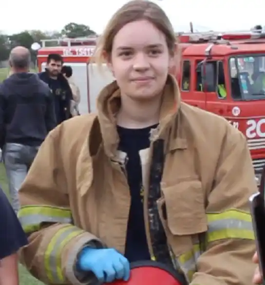 Tiene 17 años y aspira a ser bombera en pocos meses