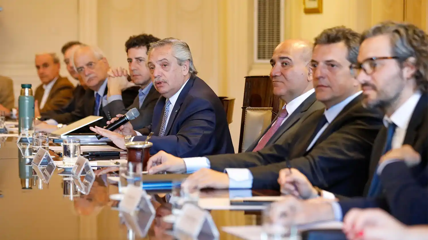Tras el giro en el escenario político y con la nueva centralidad de Cristina, se reúne el Gabinete Nacional