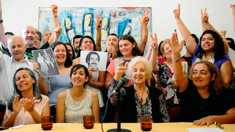 Nieta 126: "Se me completó la vida", afirmó la entrerriana al ser presentada