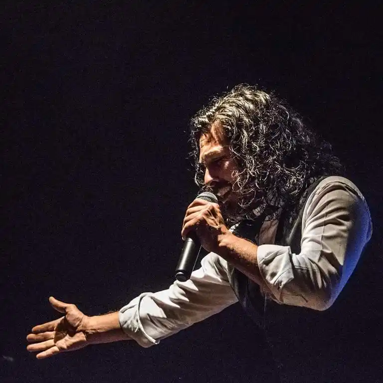 La música andaluza llega a Bajosuelo  de la mano de Adrián Barrionuevo