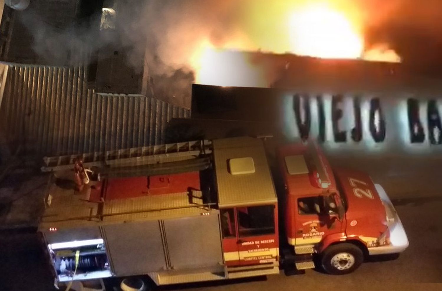 Incendio en el Viejo Balcón: «Los bomberos apagaron el fuego, pero después tuvieron que volver»