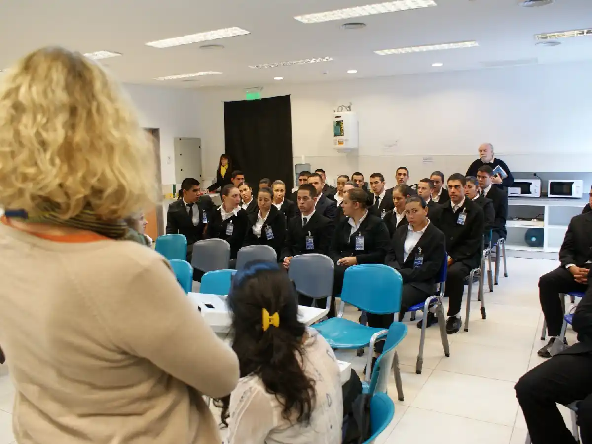  Brindarán una conferencia sobre  mujeres y su presencia en la política