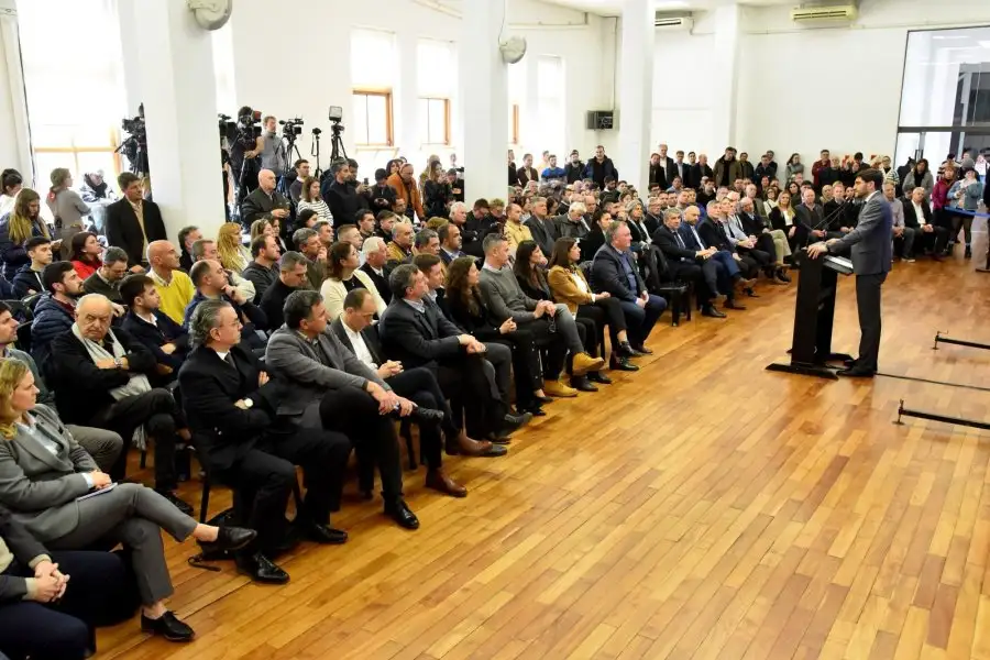 Pullaro anunció una inversión de $ 196 mil millones en un histórico plan de gasoductos para la provincia