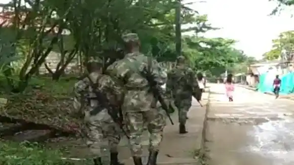 EL CLAN DEL GOLFO ATACA: un soldado del Ejército herido tras enfrentamientos en zona rural de Colombia