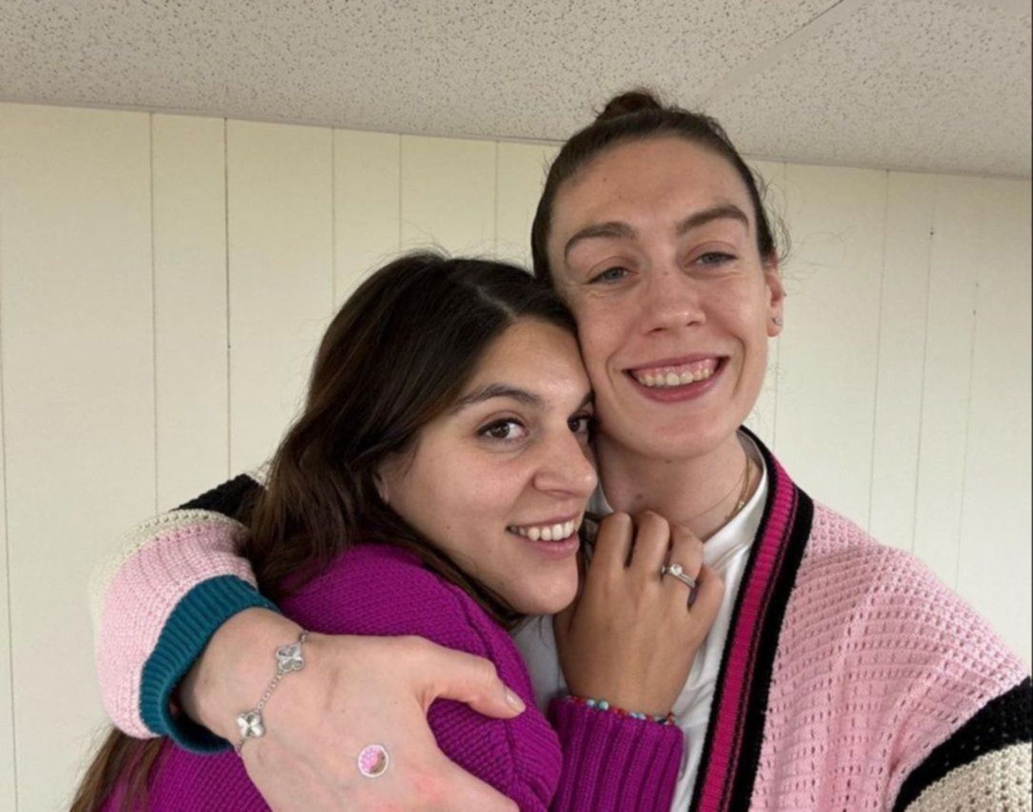 Breanna Stewart y su pareja denuncian amenazas de muerte e insultos homofóbicos