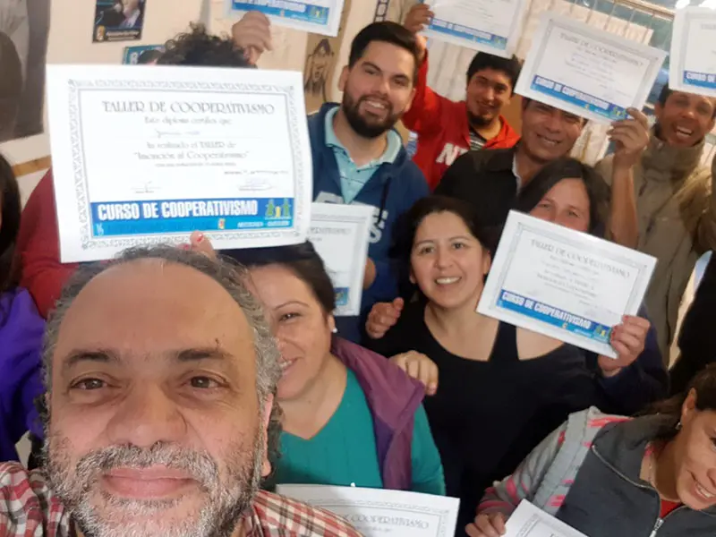 Capacitación sobre cooperativismo para jóvenes que no trabajan ni estudian