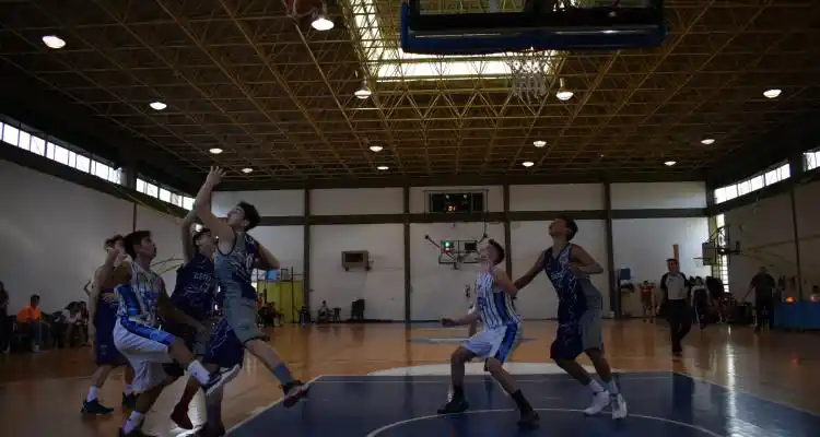 Sobre la chicharra, el U15 de Náutico venció a Central