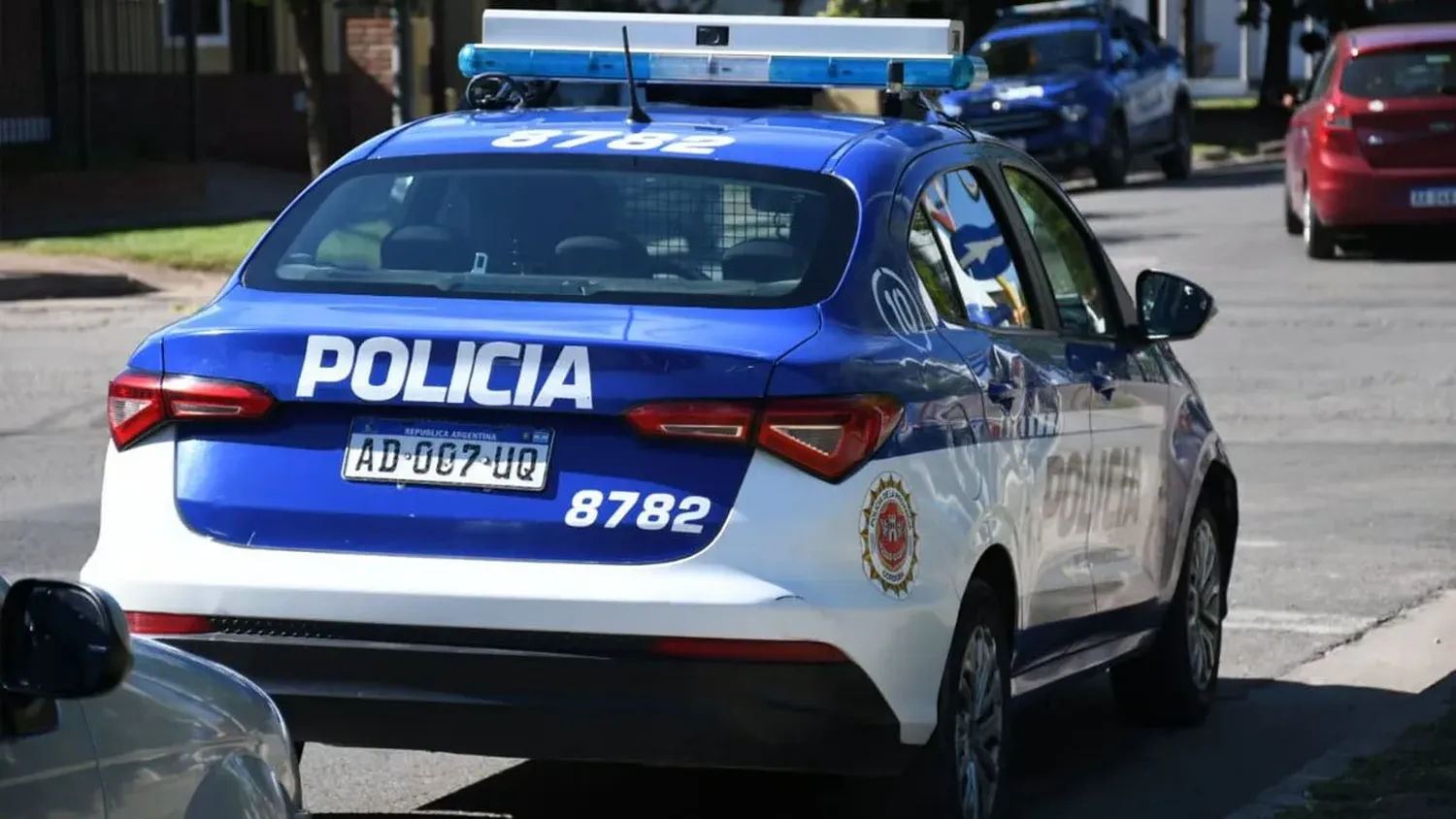 Delincuentes rompieron una ventana para ingresar al almacén