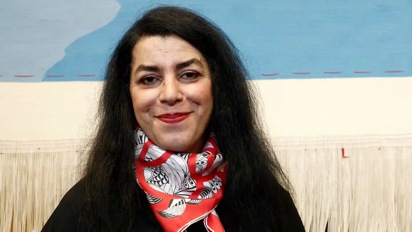 Exiliada en Francia desde 1994 y naturalizada en 2006, Satrapi alcanzó notoriedad internacional en 2000 con la publicación de "Persépolis".