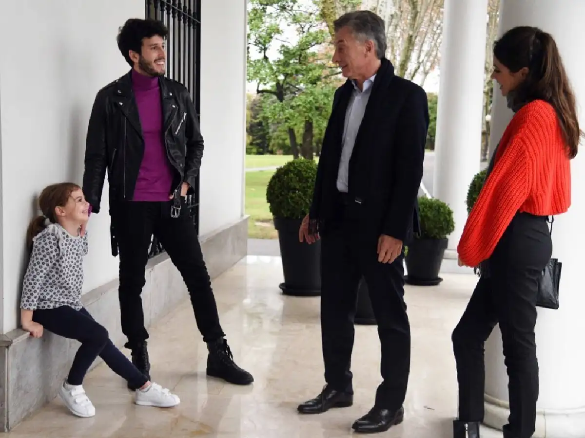 [Video] Sebastián Yatra y Tini Stoessel visitaron la Quinta de Olivos y le cumplieron el sueño a Antonia Macri