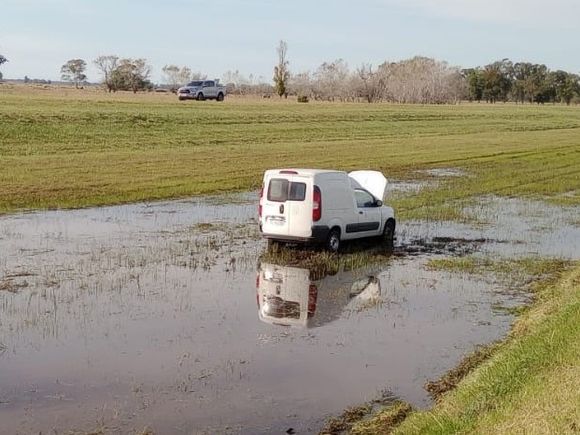 Despiste en la Autovía 2: el conductor salió del vehículo por sus propios medios