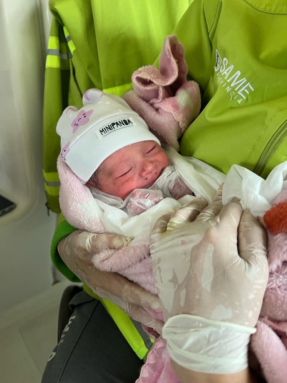 Miqueila nació en Tripulantes del Fournier al 12.000 y después fue trasladada al Materno Infantil.