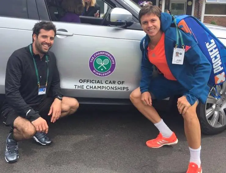El mundo es una pelota de tenis
