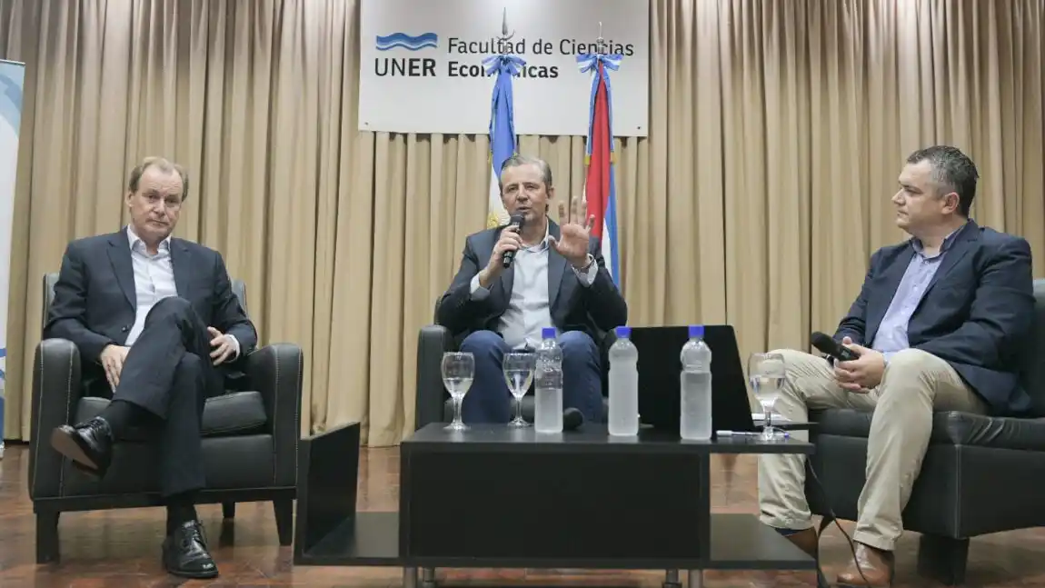 Bahl: “Proyectamos una provincia en la que los jóvenes puedan estudiar y trabajar acá”