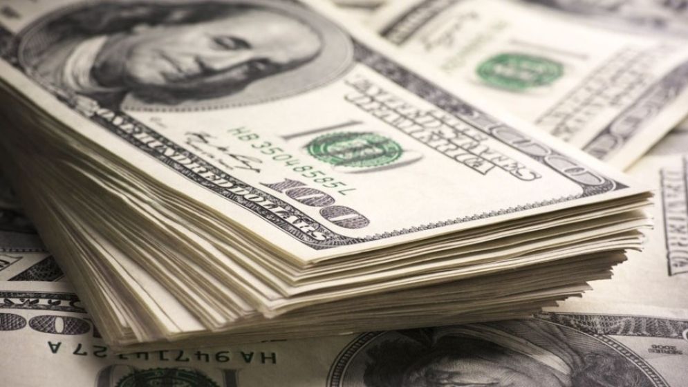 Dólar.