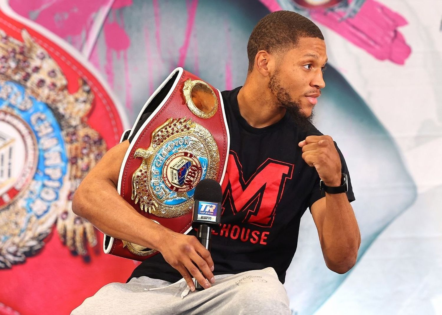 Brian Norman Jr. consideró que Terence Crawford está más comprometido con el boxeo que Canelo Álvarez, a quien ve en un evidente declive/ Ring magazine