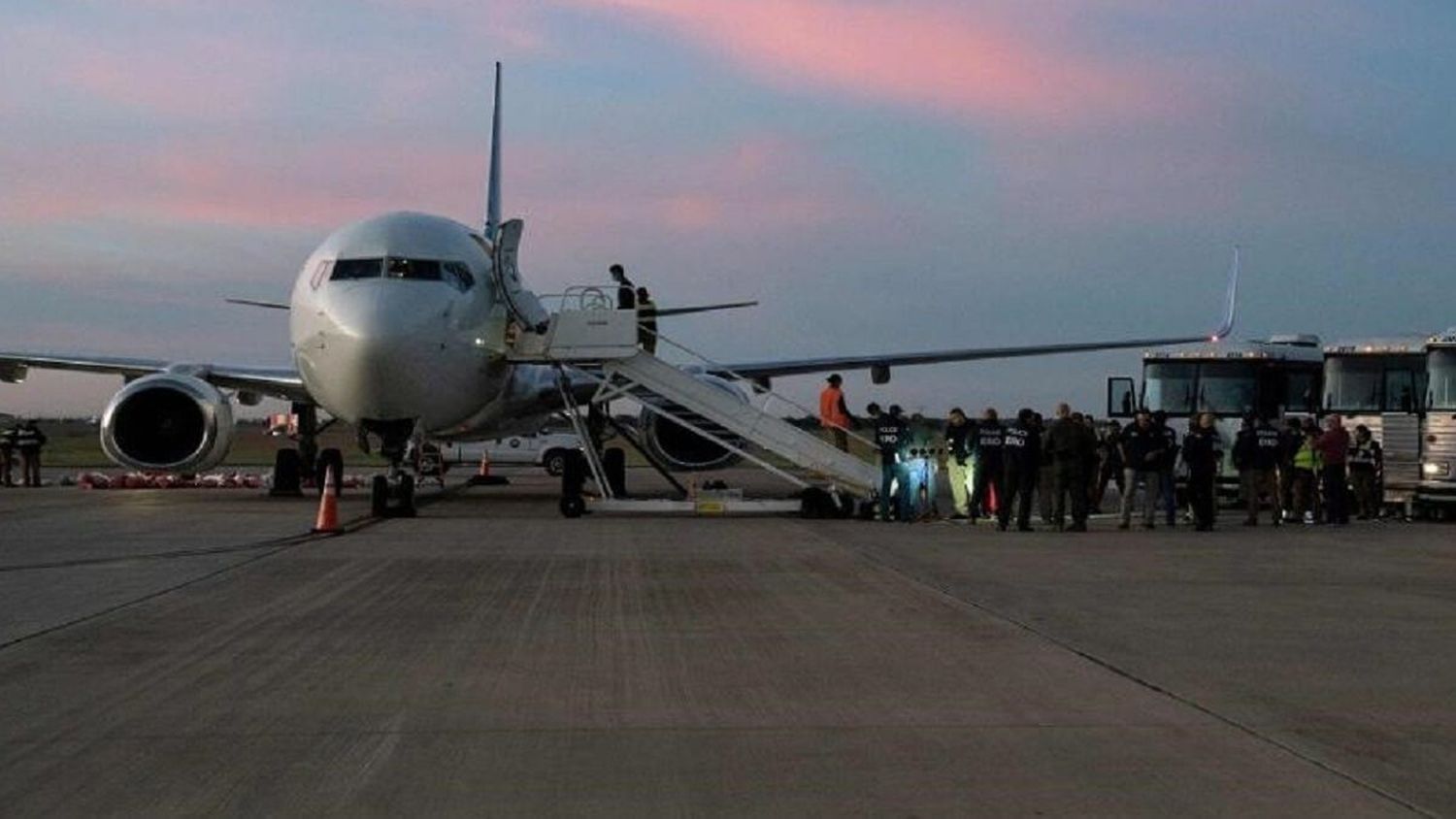 EE.UU. ha realizado 79 vuelos de repatriación de migrantes en lo que va de enero: 3 son venezolanos