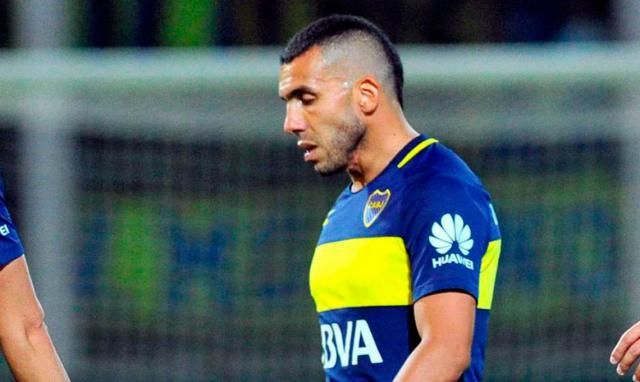 Tevez en desacuerdo con la postergación: "La cancha estaba para jugar"
