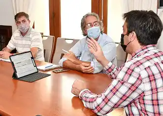 Juan  Miceli presentó proyecto a Rojas