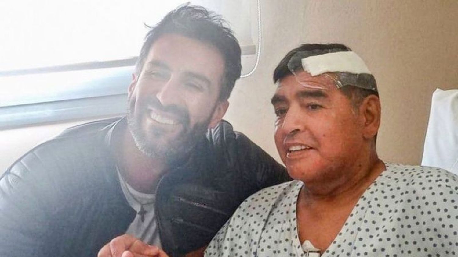 Eximición de prisión para el médico que atendió a Maradona