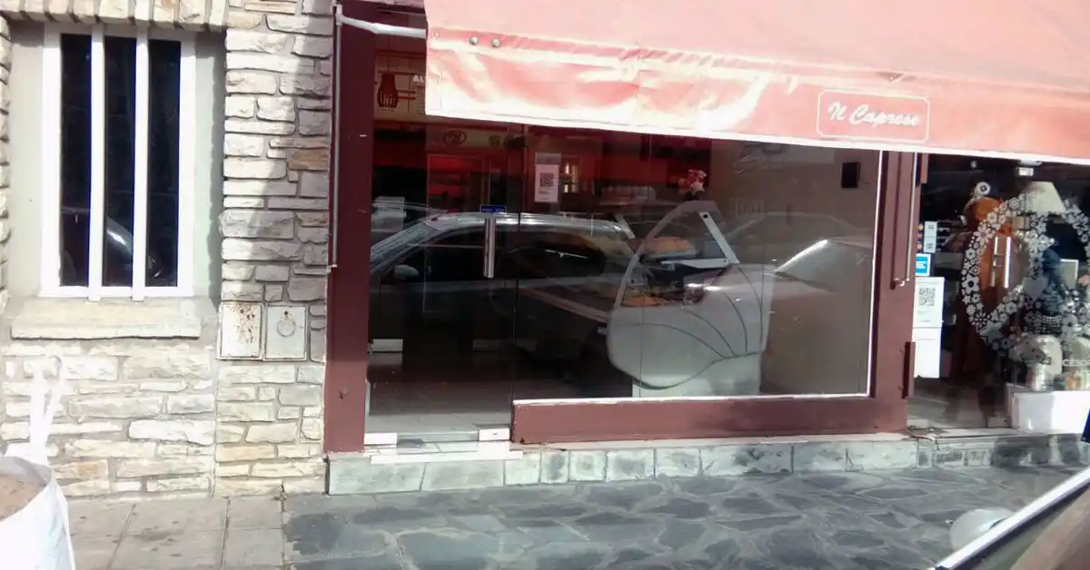 Detuvieron a dos cuidadocoches que intentaron robar una fábrica de pastas