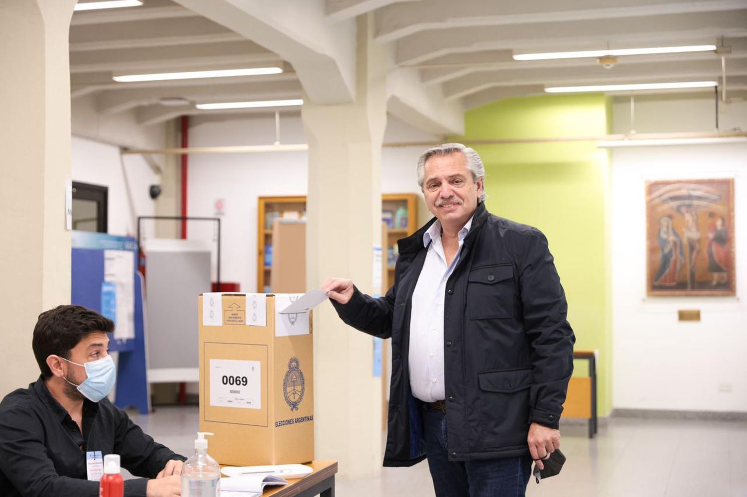 Votó Alberto Fernández en Puerto Madero y sorprendió al responder sobre Cristina Kirchner: "Pregúntenle a ella"