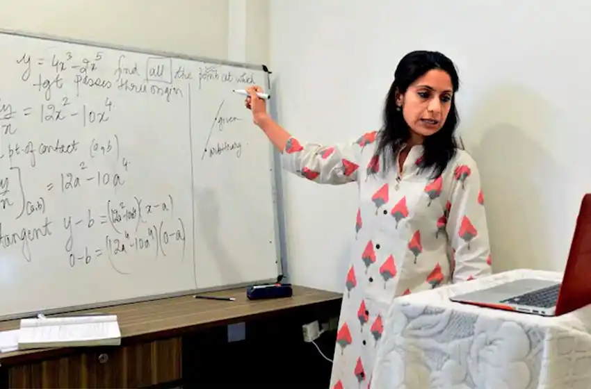 Universidad: “La tecnología vino para quedarse, pero no reemplaza al aula”