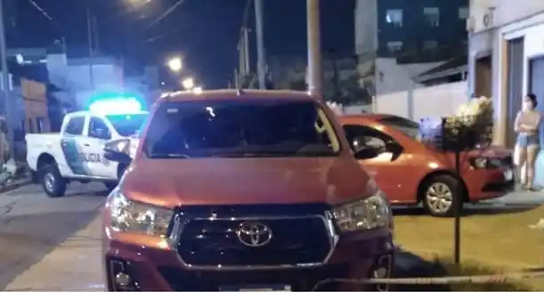Gendarme se enfrentó a los tiros contra asaltantes: Un delincuente muerto y otro herido