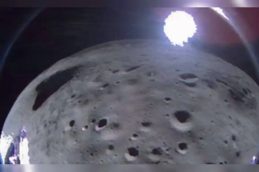 La sonda lunar Odysseus envió imágenes del punto más austral de la Luna