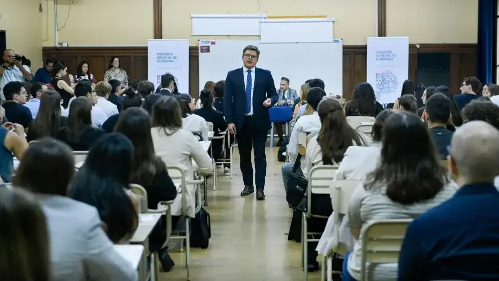 150 postulantes rindieron examen para ingresar a la Asesoría General de Gobierno bonaerense
