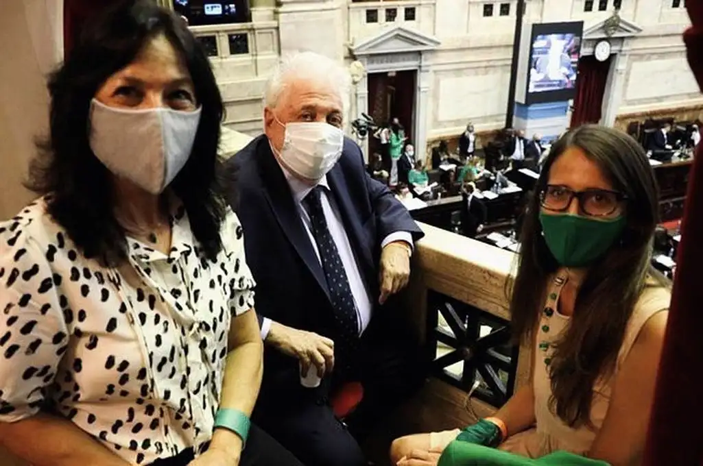Ginés González García remarcó que “es urgente” que se legalice el aborto