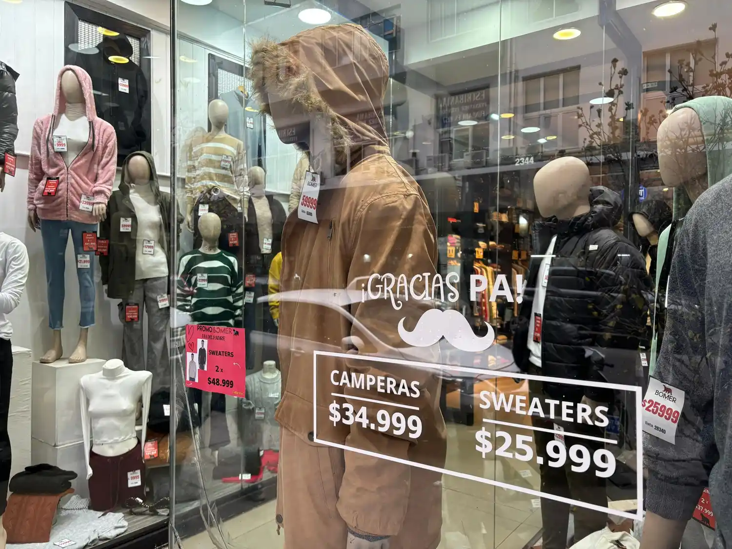 Las ventas vienen flojas y se espera por el sábado para un repunte.