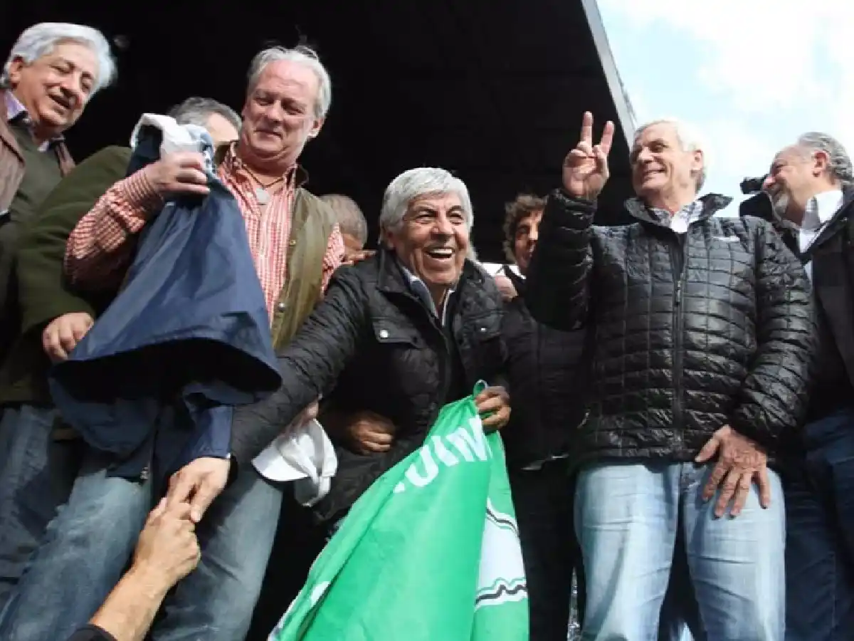 Proponen que sindicalistas cobren igual que los trabajadores