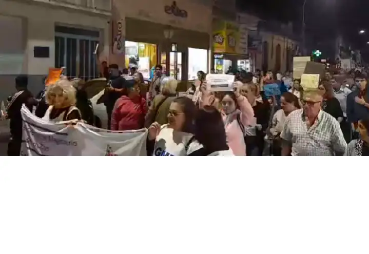 Marcha por la Educación: la ciudad se movilizó en defensa de la educación pública