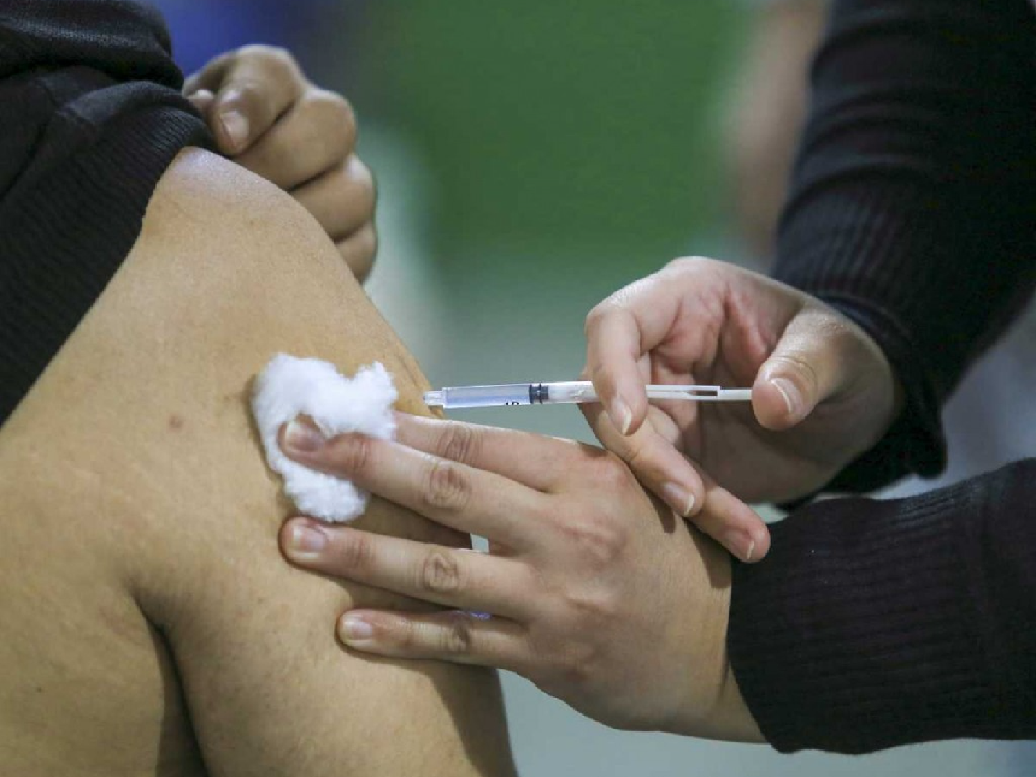 Reportaron 1.842 nuevos casos de coronavirus y otras 14 muertes en todo el país