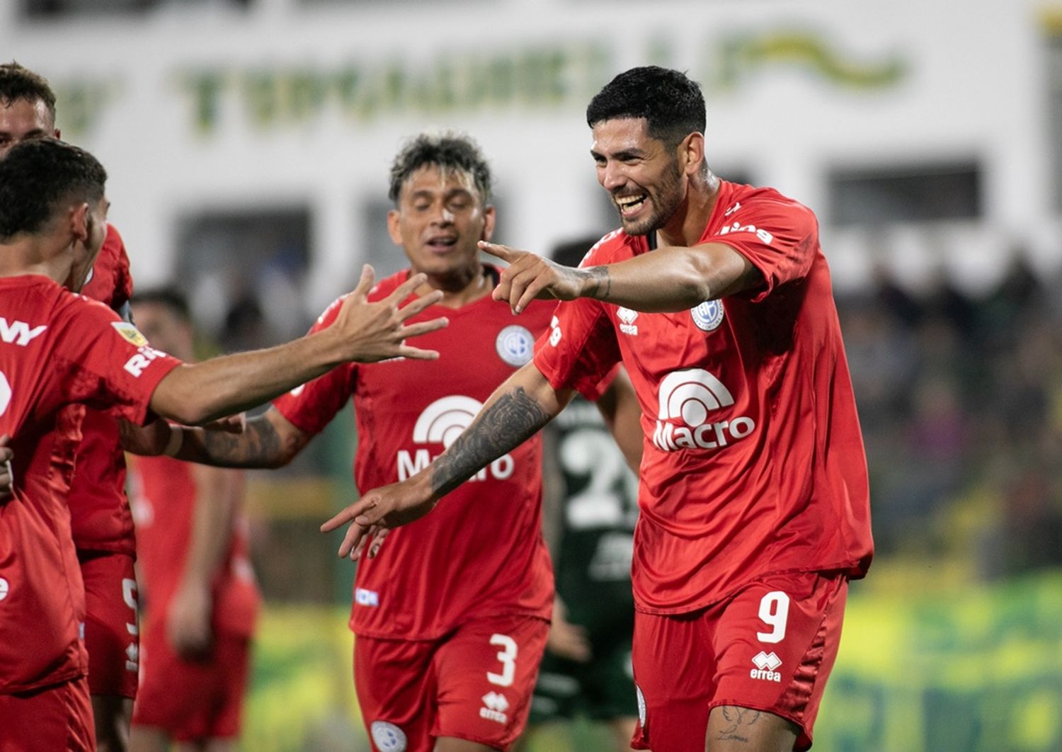Belgrano ganó y quedó en lo más alto de la Zona B