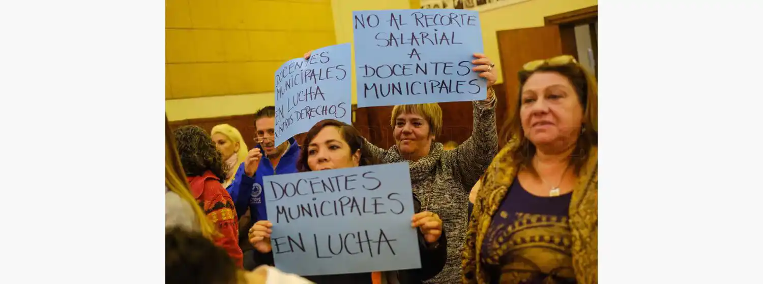 El jueves habrá paro de docentes municipales y retención en las otras dependencias