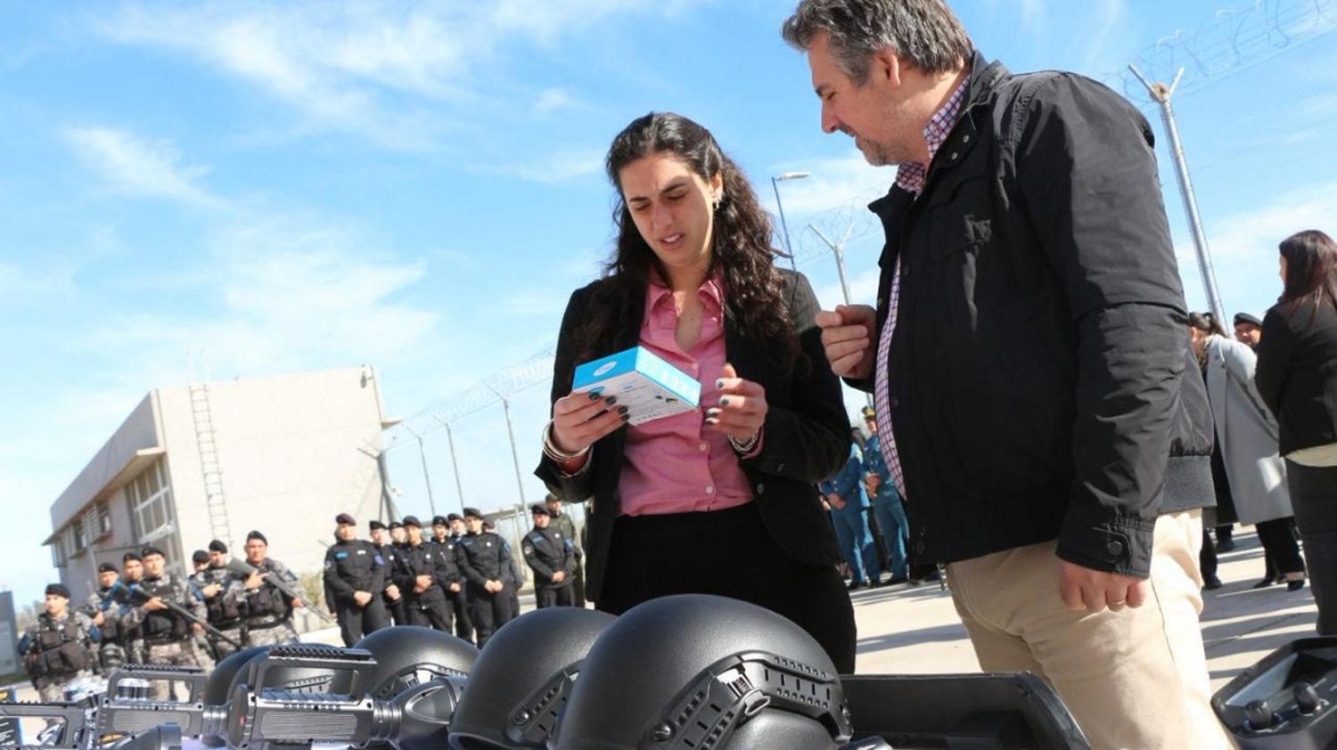 La secretaria de Asuntos Penales, Lucía Masneri, y el ministro de Justicia y Seguridad, Pablo Cococcioni.