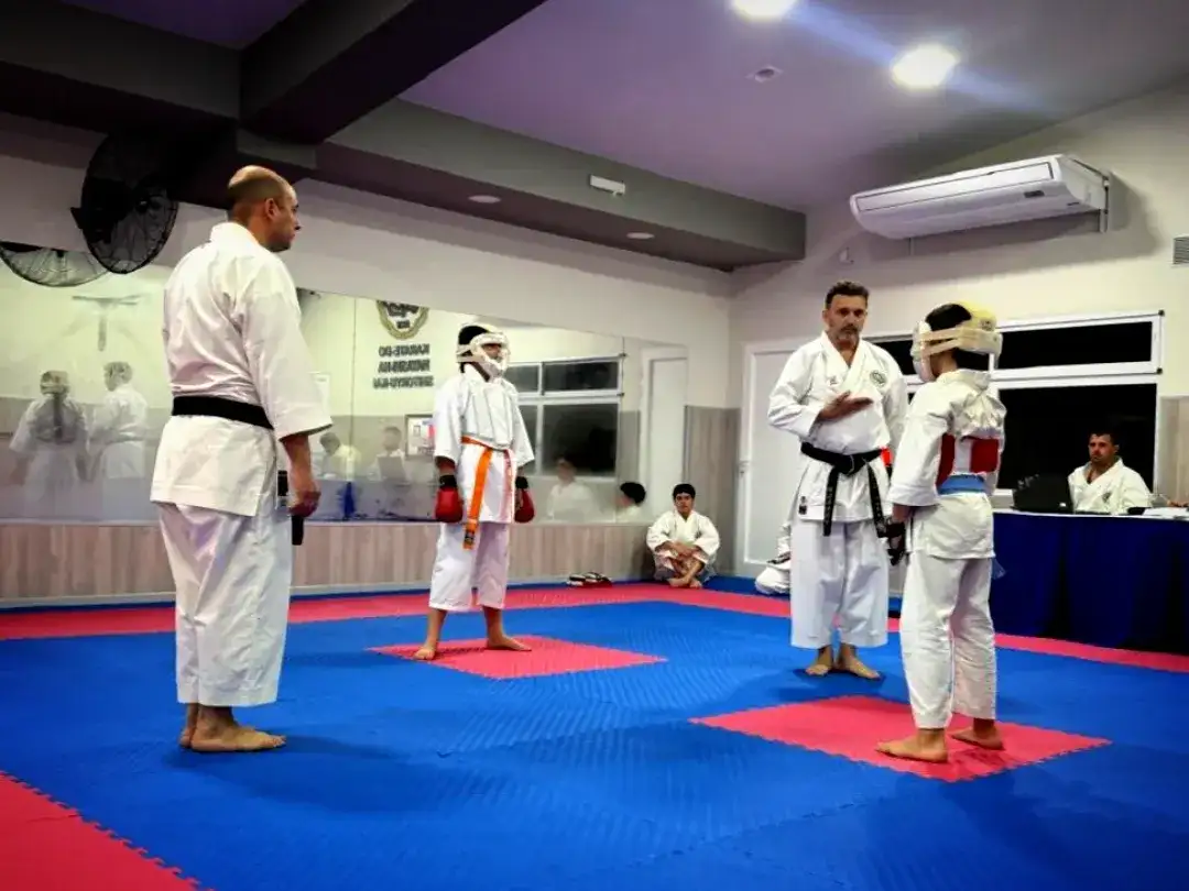 La Asociación Sampedrina de Karate desarrolló un encuentro interclases