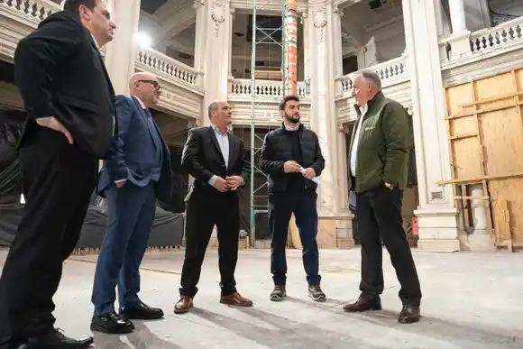 Tras incendio de 2018, el Banco Nación avanza con la reconstrucción integral de su emblemática sucursal en Bahía Blanca