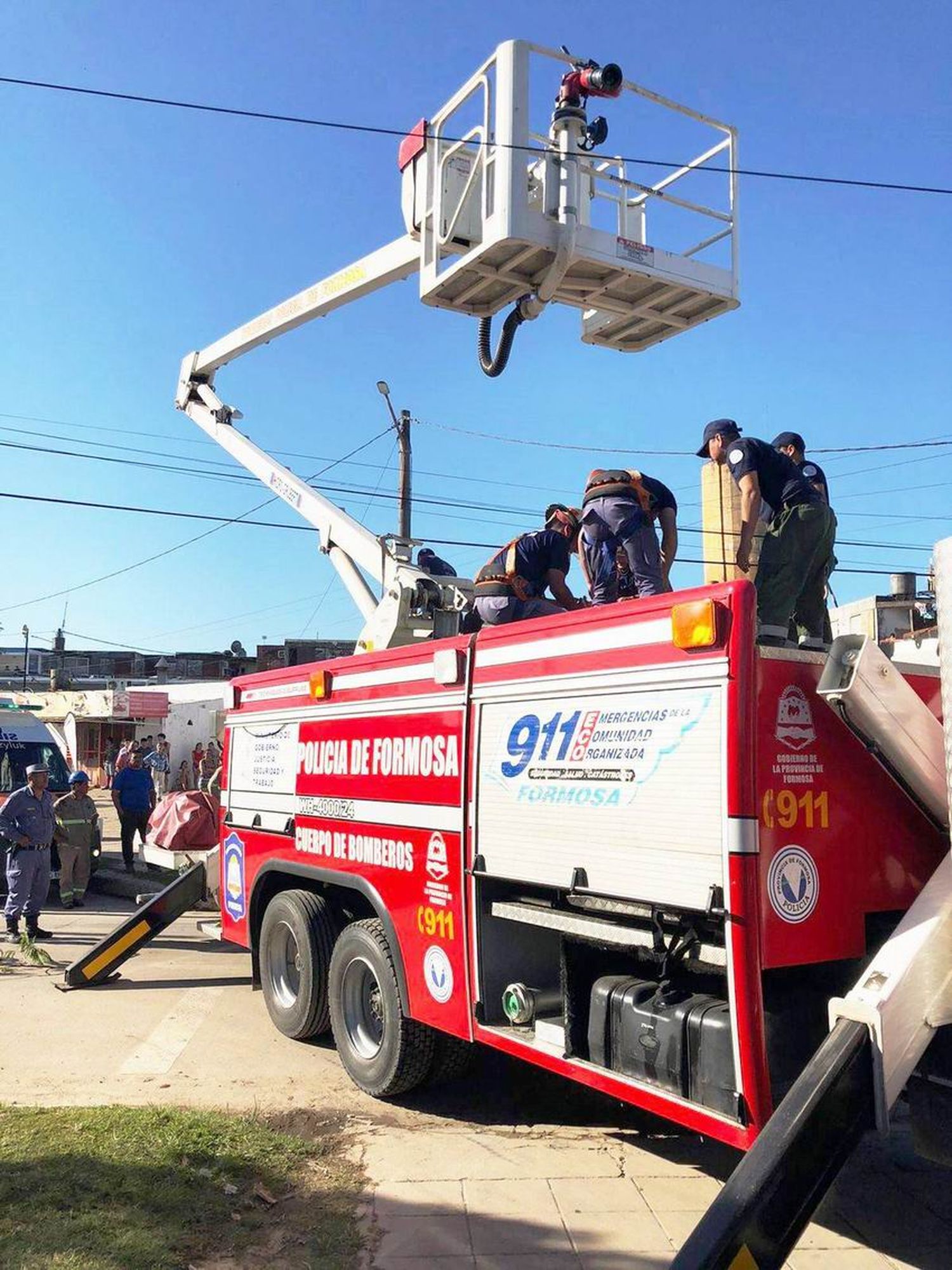 Un hombre recibió una descarga eléctrica 
cuando realizaba mantenimiento del alumbrado