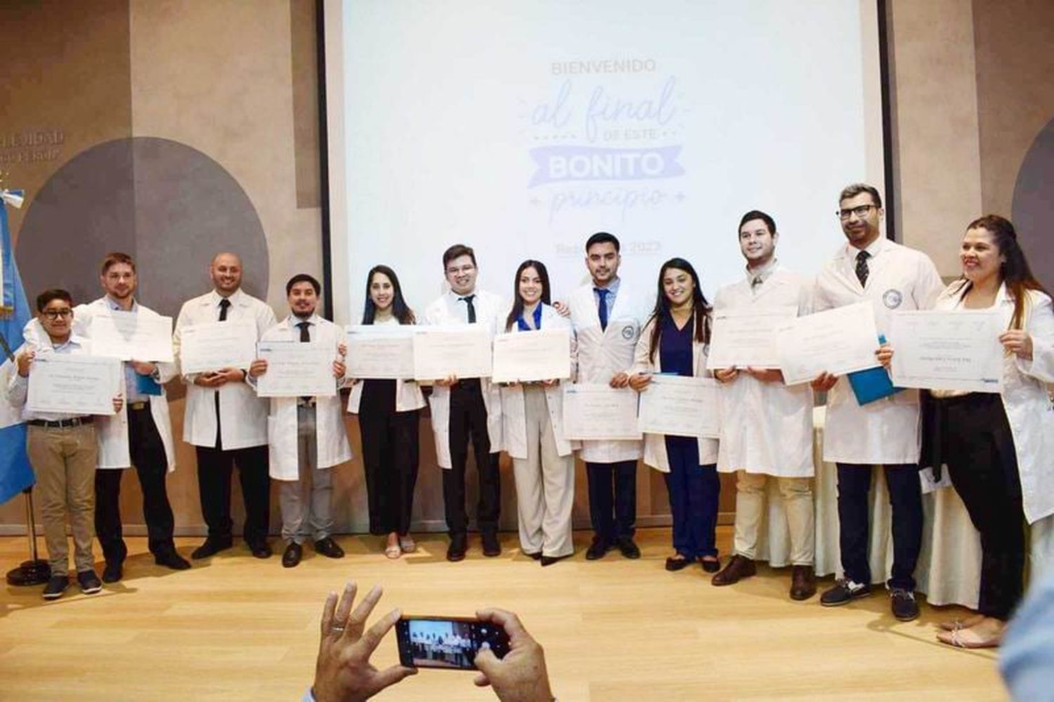 Se llevó a cabo en el HAC el acto de egreso e ingreso de los nuevos profesionales de la salud