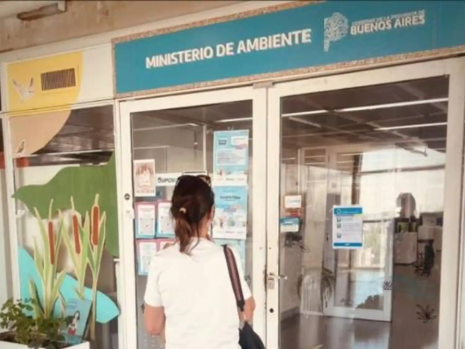 En Gesell abrieron un supermercado en una ex estación de servicio y concejales piden intervención provincial: ¿Qué pasó?