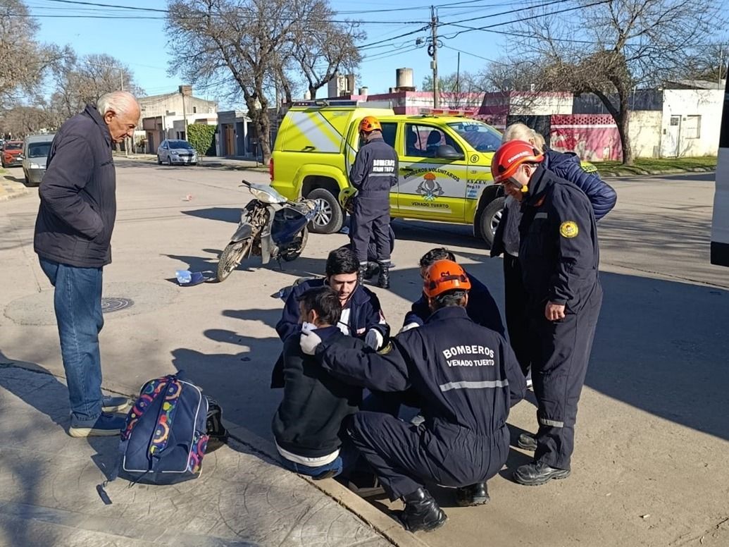 Fuerte choque con un hombre herido.