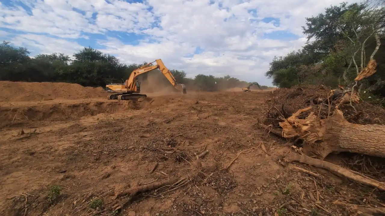 Comisión técnica del Gobierno de Formosa recorrió obras de mitigación de crecida del río Pilcomayo