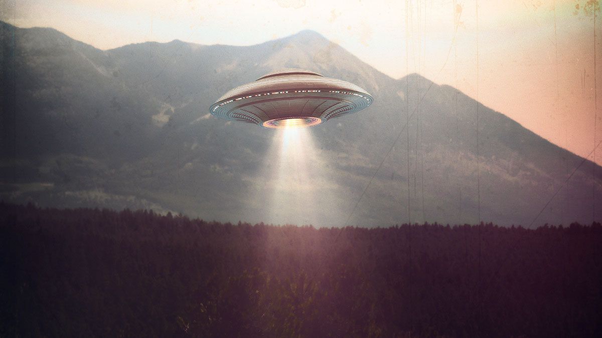 Después de 30 años, salió a la luz la mejor foto de un OVNI de la historia