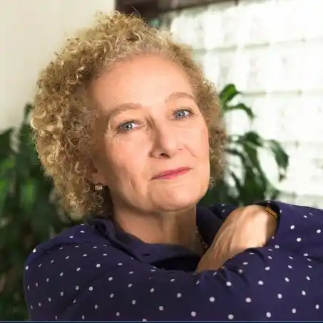 Exguerrillera será jefe de delegación en diálogos del gobierno Petro con el ELN