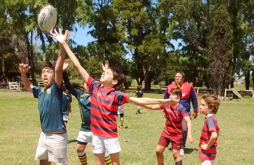 Encuentro de rugby con 180 chicos